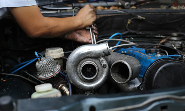 Symptoms, Causes, & Solutions for Turbocharger Problems | Stang Auto Tech